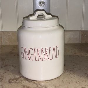 Rae Dunn Holiday Gingerbread canister!